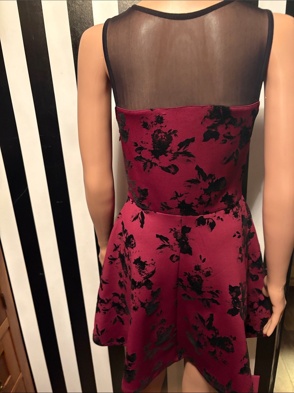 Trixxi Y2K Purple Floral Fit & Flare Dress with Sheer Black Yoke Small 2/4/6 Jrs - Picture 10 of 17